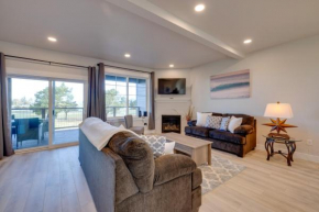 Balconies with Scenic River Views Hammond Townhome!